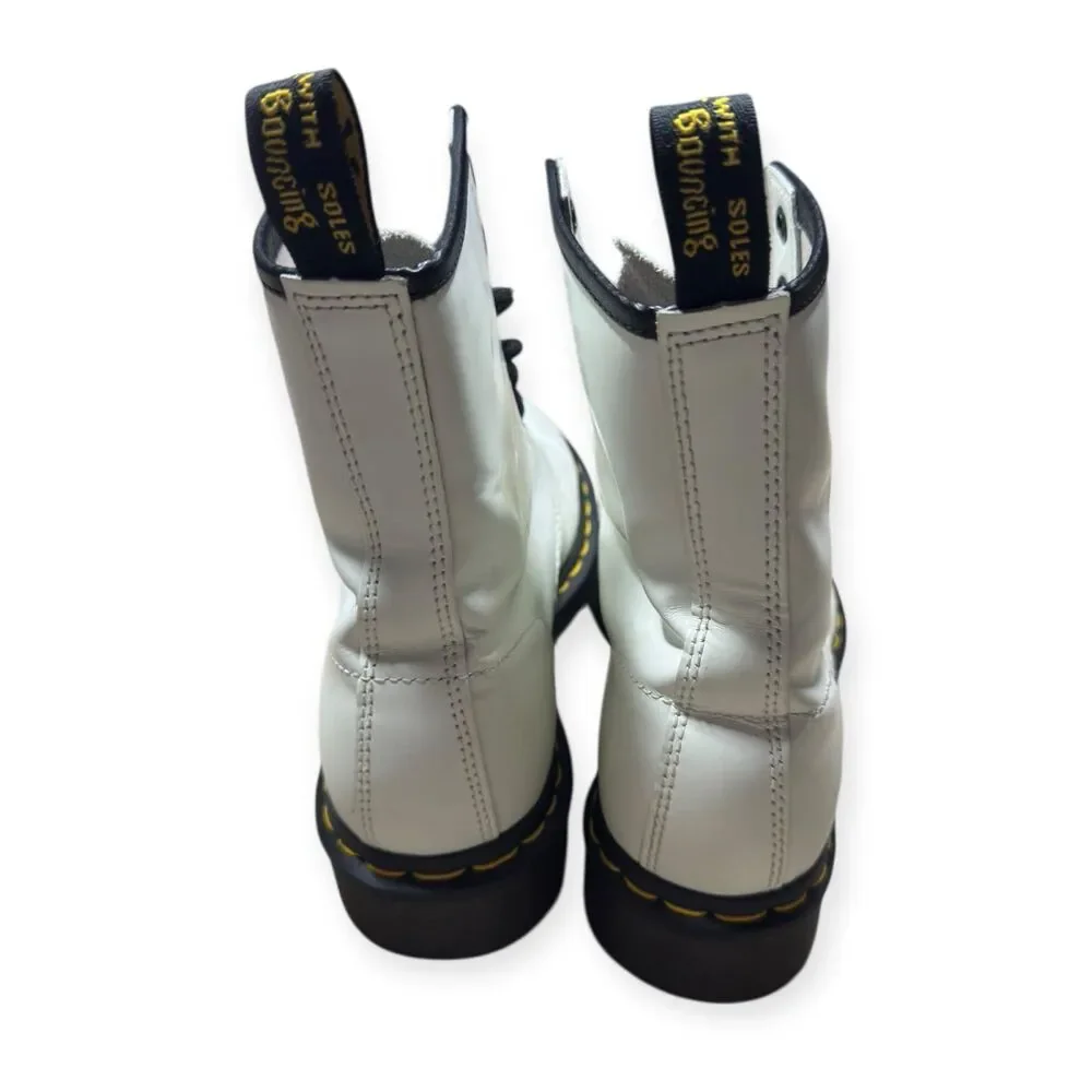Dr Martens 11822 White Leather 8 Eye Lace Up Combat Ankle Boots Womens‎ Sz 9